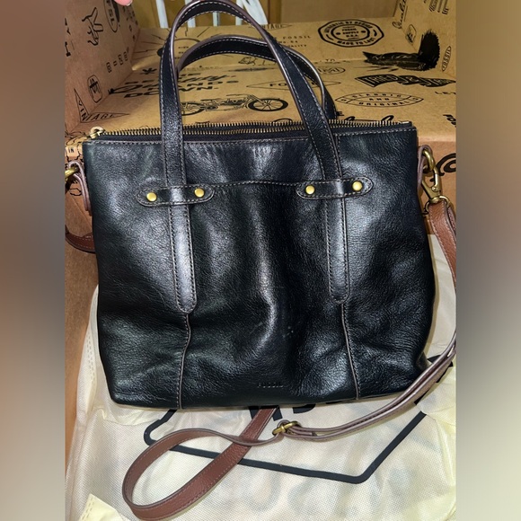Fossil Felicity Satchel: Great Condition: Measurements: 28cmLx10cmWx 23cmH - Picture 2 of 6
